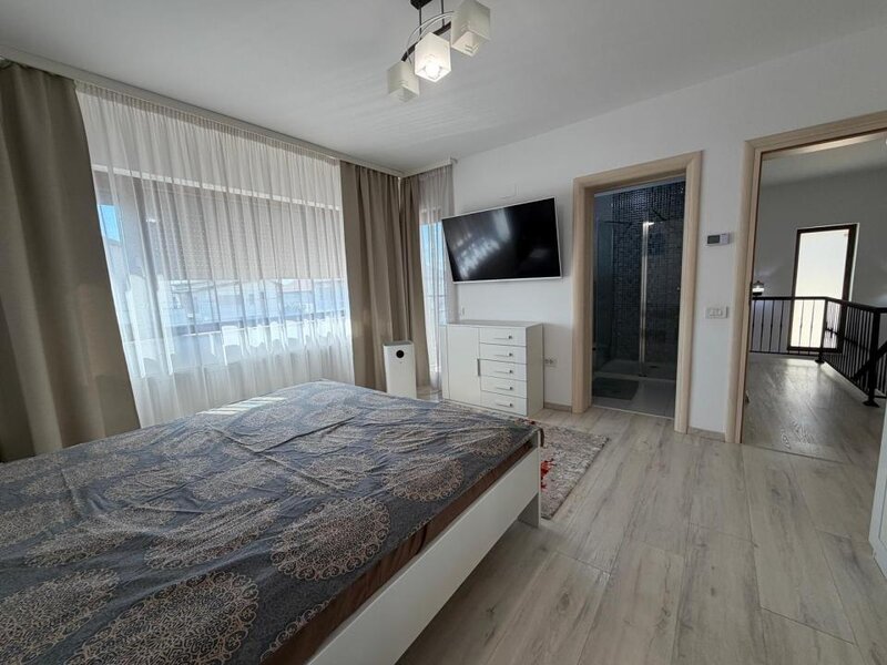 Tunari Casa individuala 4 camere -strada Ceair